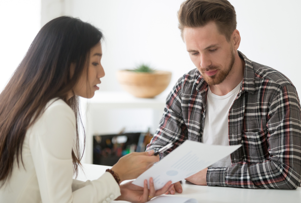 What Is Anxious Attachment in Relationships—And How to Manage Those Intense Feelings While Dating